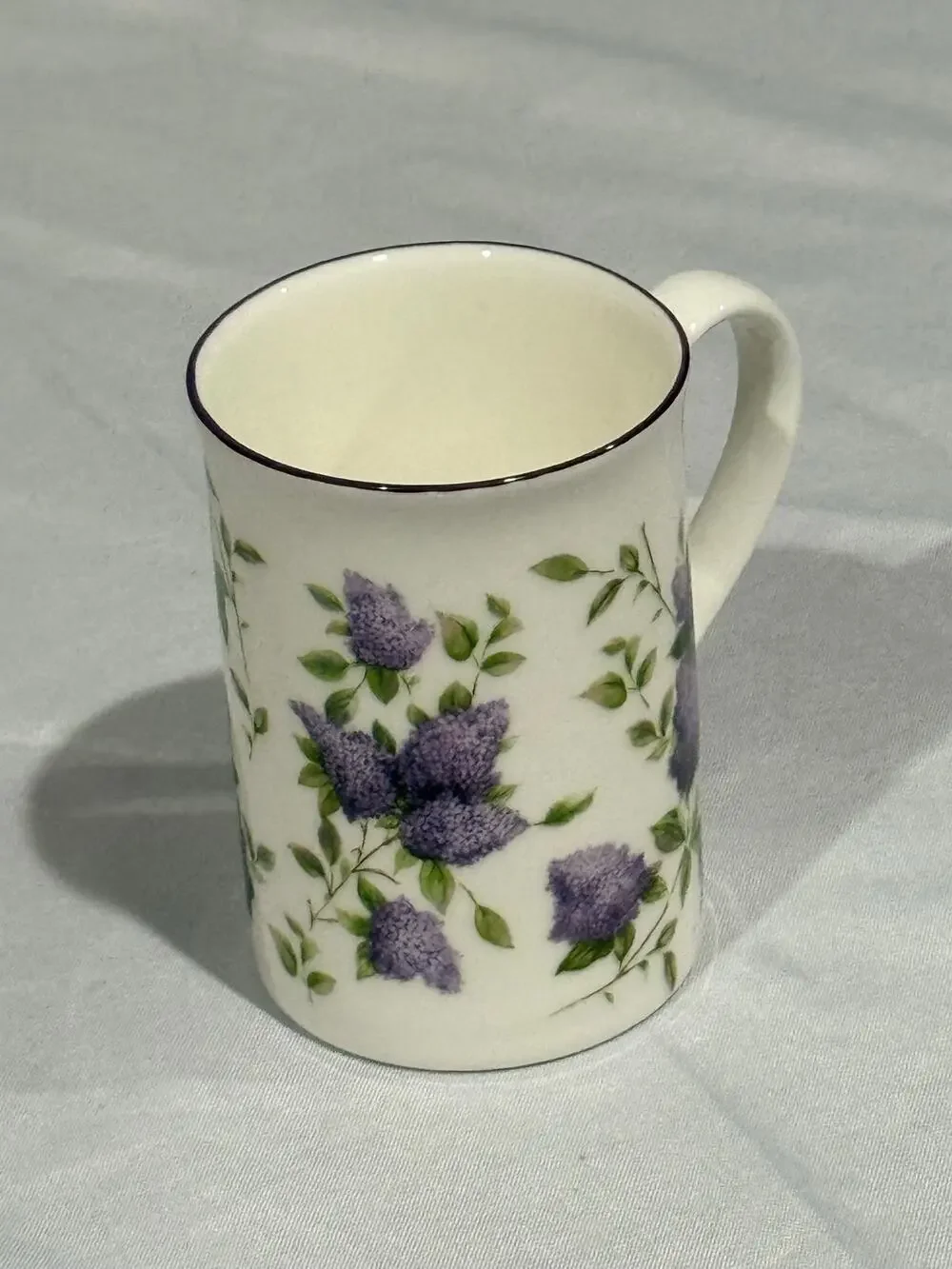 Royal Albert Collection Lilac Lane Bone China Mug England Lilac Floral Coffee